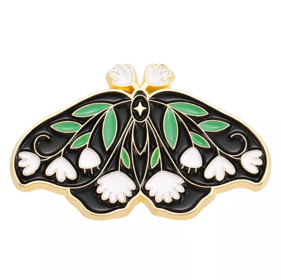 🌿 Flower Moth Pin - Picture 1 of 3